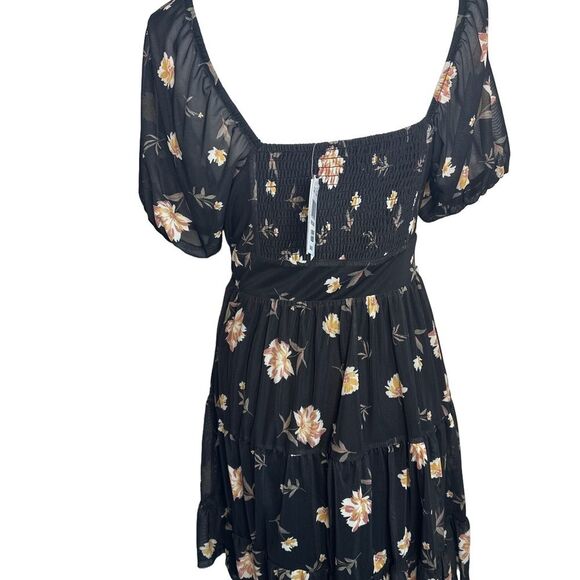 Tinsel Black Floral Mini Dress Size M NWT - Picture 6 of 14
